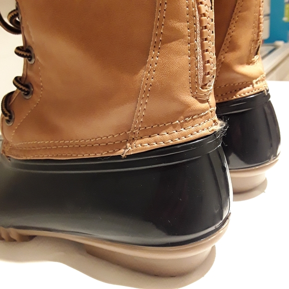 Madden Girl Flurryy Rain and Mud Boots - Picture 4 of 6